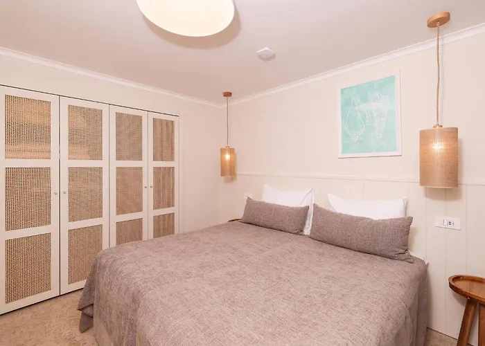 3 Bedroom Gorgeous In Апартаменты *