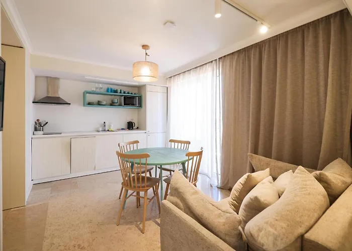 Апартаменты 3 Bedroom Gorgeous In Куклица