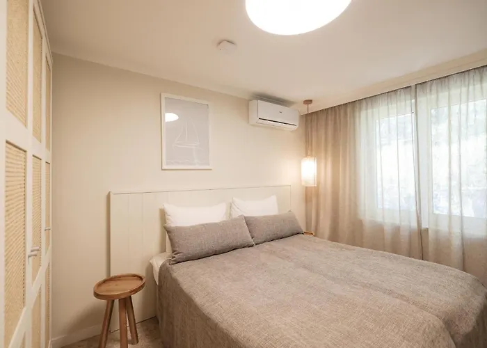Апартаменты 3 Bedroom Gorgeous In