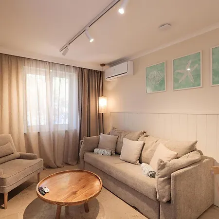 Apartamento Cozy In With Wifi Kukljica