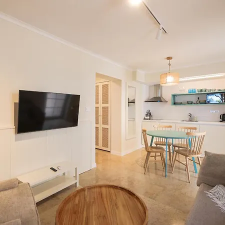 Apartamento Cozy In With Wifi Kukljica