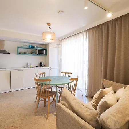 Apartamento Cozy In With Wifi Kukljica